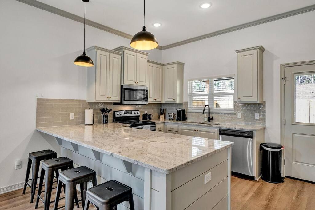 فيلا Alamo Luxury Living Up To 11 تايلر المظهر الخارجي الصورة